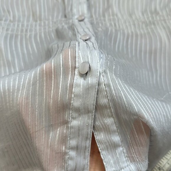 Lane Bryant Sheer 1/4 Sleeve Ruffle Front Blouse Silver 22/24 - Picture 5 of 5